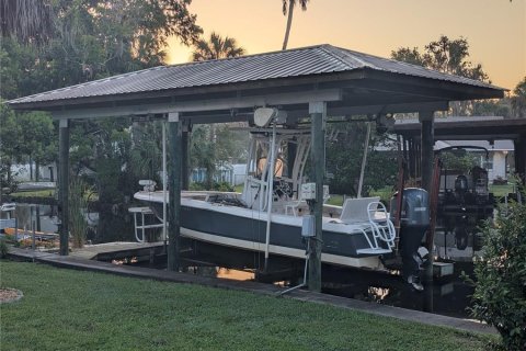 Casa en venta en Crystal River, Florida, 3 dormitorios, 275.92 m2 № 2312756 - foto 5