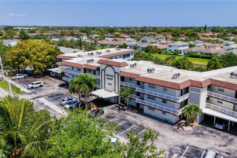 Condominio en venta en Deerfield Beach, Florida, 2 dormitorios, 92.9 m2 № 1985631 - foto 27