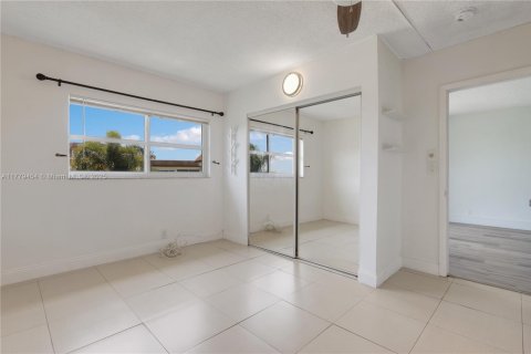 Condominio en venta en Deerfield Beach, Florida, 2 dormitorios, 92.9 m2 № 1985631 - foto 15