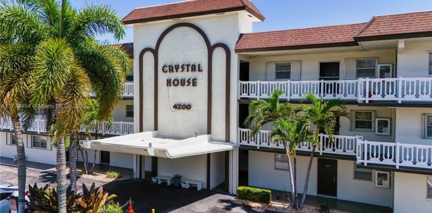 Condominio en Deerfield Beach, Florida, 2 dormitorios  № 1985631