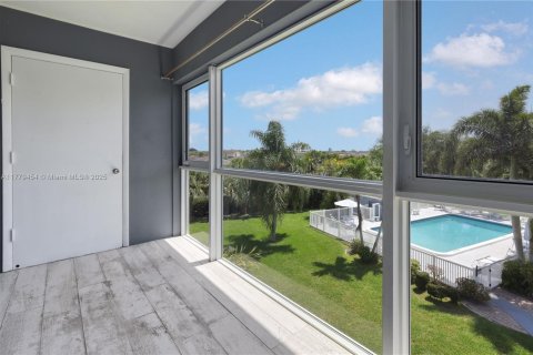 Condominio en venta en Deerfield Beach, Florida, 2 dormitorios, 92.9 m2 № 1985631 - foto 10