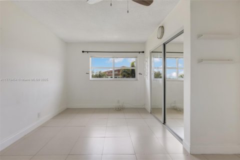 Condominio en venta en Deerfield Beach, Florida, 2 dormitorios, 92.9 m2 № 1985631 - foto 14