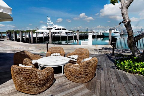 Copropriété à louer à Miami Beach, Floride: 3 chambres, 190.36 m2 № 1943675 - photo 3