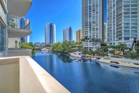 Copropriété à vendre à Sunny Isles Beach, Floride: 4 chambres, 229.65 m2 № 2032477 - photo 23