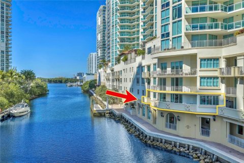 Condo in Sunny Isles Beach, Florida, 4 bedrooms № 2032477 - photo 5