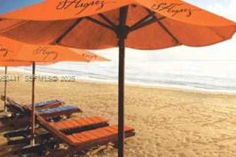 Condo in Sunny Isles Beach, Florida, 4 bedrooms № 2032477 - photo 17