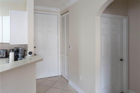 Copropriété à louer à Miramar, Floride: 1 chambre, 67.17 m2 № 1983481 - photo 14