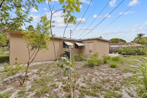Villa ou maison à vendre à Lauderhill, Floride: 4 chambres, 130.06 m2 № 2083554 - photo 11