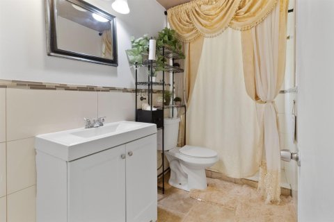 Villa ou maison à vendre à Lauderhill, Floride: 4 chambres, 130.06 m2 № 2083554 - photo 13