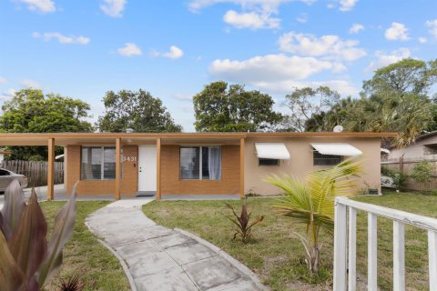 Villa ou maison à vendre à Lauderhill, Floride: 4 chambres, 130.06 m2 № 2083554 - photo 16
