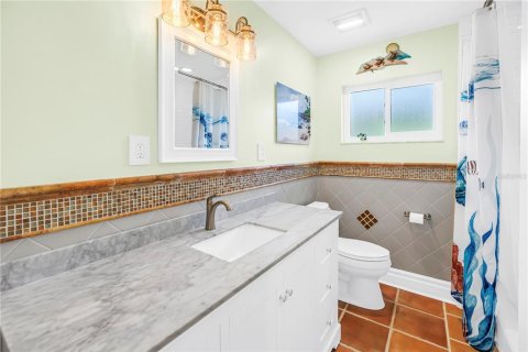 House in Treasure Island, Florida 3 bedrooms, 184.32 sq.m. № 2099408 - photo 23
