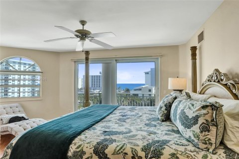 Condominio en venta en Fort Lauderdale, Florida, 3 dormitorios, 306.58 m2 № 2027285 - foto 16