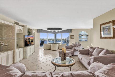 Condominio en venta en Fort Lauderdale, Florida, 3 dormitorios, 306.58 m2 № 2027285 - foto 5