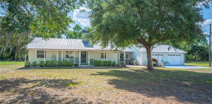 House in Dover, Florida 4 bedrooms, 176.14 sq.m. № 1673208