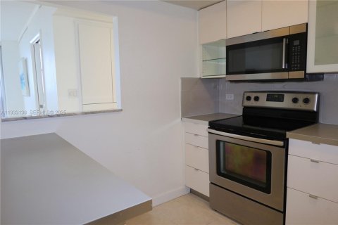 Condominio en alquiler en Aventura, Florida, 3 dormitorios, 134.71 m2 № 1991886 - foto 17