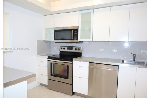 Condominio en alquiler en Aventura, Florida, 3 dormitorios, 134.71 m2 № 1991886 - foto 15