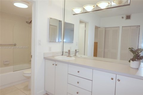 Condominio en alquiler en Aventura, Florida, 3 dormitorios, 134.71 m2 № 1991886 - foto 27