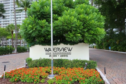 Condominio en alquiler en Aventura, Florida, 3 dormitorios, 134.71 m2 № 1991886 - foto 1