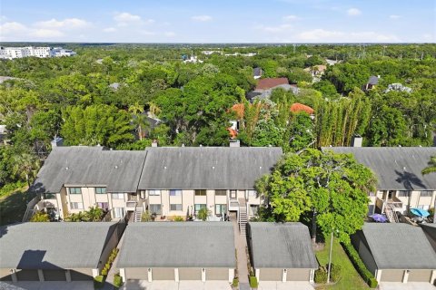 Condo in Clearwater, Florida, 2 bedrooms  № 2112165 - photo 2