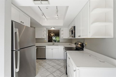 Condo in Clearwater, Florida, 2 bedrooms  № 2112165 - photo 8