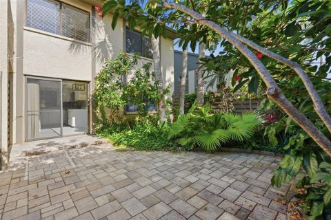 Condo in Clearwater, Florida, 2 bedrooms  № 2112165 - photo 26