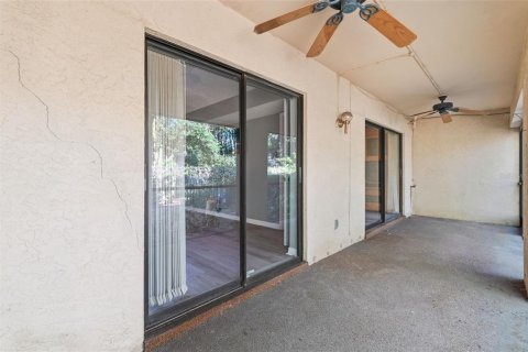 Condo in Clearwater, Florida, 2 bedrooms  № 2112165 - photo 24