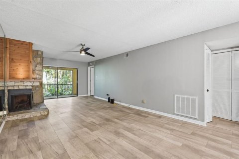 Condo in Clearwater, Florida, 2 bedrooms  № 2112165 - photo 6