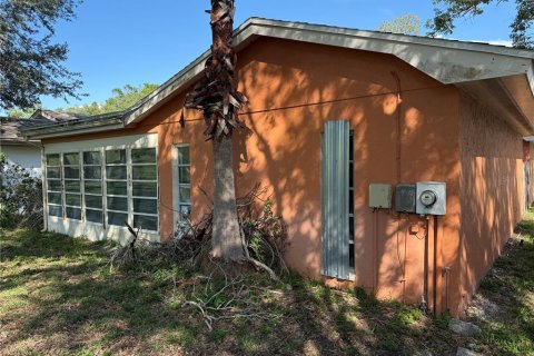 House in Hudson, Florida 3 bedrooms, 137.22 sq.m. № 1762308 - photo 2