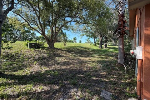House in Hudson, Florida 3 bedrooms, 137.22 sq.m. № 1762308 - photo 6