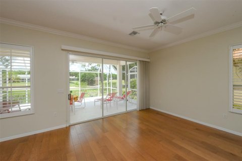 House in Sarasota, Florida 2 bedrooms, 162.58 sq.m. № 1430283 - photo 17