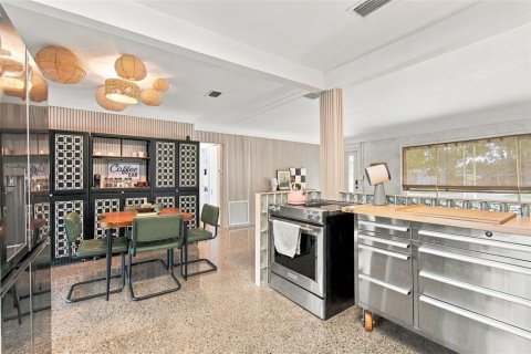 Villa ou maison à vendre à Saint Petersburg, Floride: 3 chambres, 123.75 m2 № 2391054 - photo 15