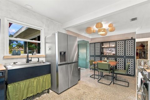 Villa ou maison à vendre à Saint Petersburg, Floride: 3 chambres, 123.75 m2 № 2391054 - photo 18