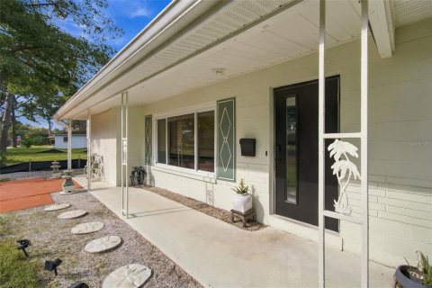Villa ou maison à vendre à Saint Petersburg, Floride: 3 chambres, 123.75 m2 № 2391054 - photo 6