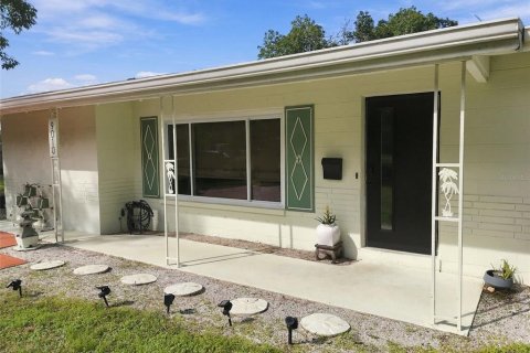 Villa ou maison à vendre à Saint Petersburg, Floride: 3 chambres, 123.75 m2 № 2391054 - photo 8