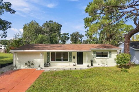 Villa ou maison à vendre à Saint Petersburg, Floride: 3 chambres, 123.75 m2 № 2391054 - photo 2