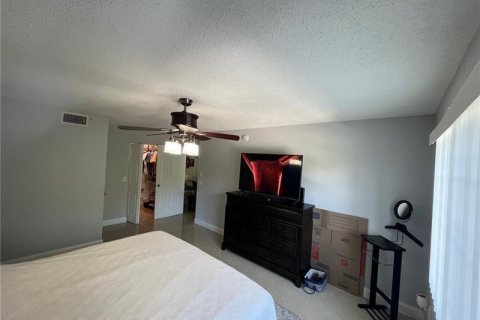 Condo in Coconut Creek, Florida, 2 bedrooms № 2260198 - photo 9