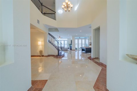 Casa en venta en Miramar, Florida, 5 dormitorios, 399.29 m2 № 2006447 - foto 25