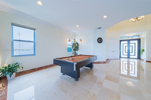 Casa en venta en Miramar, Florida, 5 dormitorios, 399.29 m2 № 2006447 - foto 24