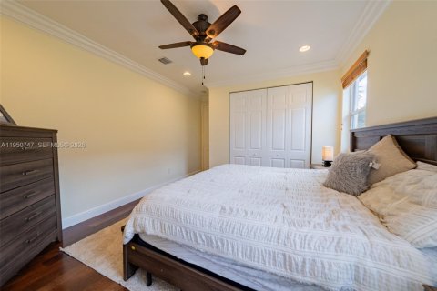 Casa en venta en Miramar, Florida, 5 dormitorios, 399.29 m2 № 2006447 - foto 15