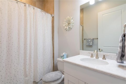 Condominio en alquiler en Bradenton, Florida, 3 dormitorios, 172.52 m2 № 231546 - foto 17