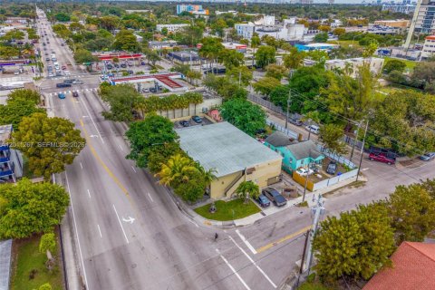 Immobilier commercial à vendre à Miami, Floride № 2076661 - photo 26