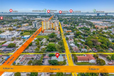 Immobilier commercial à vendre à Miami, Floride № 2076661 - photo 11