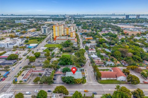 Immobilier commercial à vendre à Miami, Floride № 2076661 - photo 10