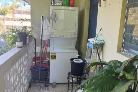 Copropriété à vendre à North Miami, Floride: 1 chambre, 67.08 m2 № 2047803 - photo 17