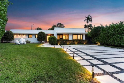 Casa en venta en North Miami, Florida, 4 dormitorios, 193.24 m2 № 1799321 - foto 4