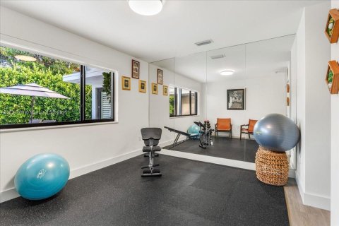 Casa en venta en North Miami, Florida, 4 dormitorios, 193.24 m2 № 1799321 - foto 22