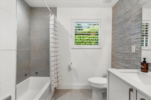 Casa en venta en North Miami, Florida, 4 dormitorios, 193.24 m2 № 1799321 - foto 19