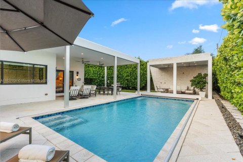 Casa en venta en North Miami, Florida, 4 dormitorios, 193.24 m2 № 1799321 - foto 29
