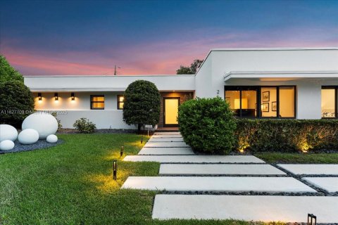 Casa en venta en North Miami, Florida, 4 dormitorios, 193.24 m2 № 1799321 - foto 5