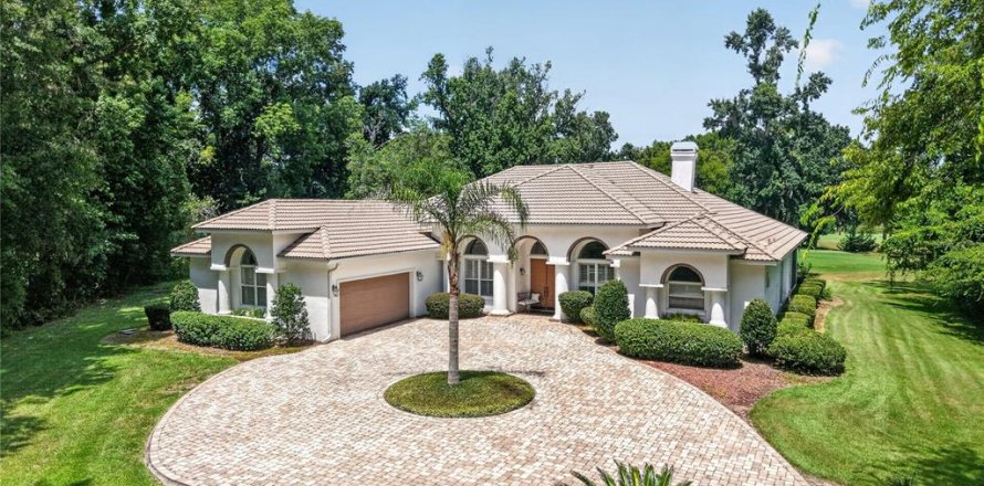 Casa en Ocala, Florida 3 dormitorios, 283.82 m2 № 2197722
